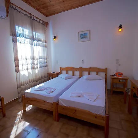 Captain George Bed & Breakfast 2*